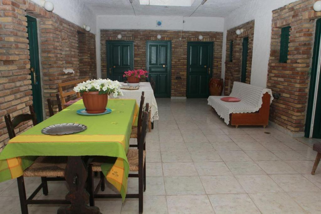 Damaskis Kassiopi Studios Kültér fotó