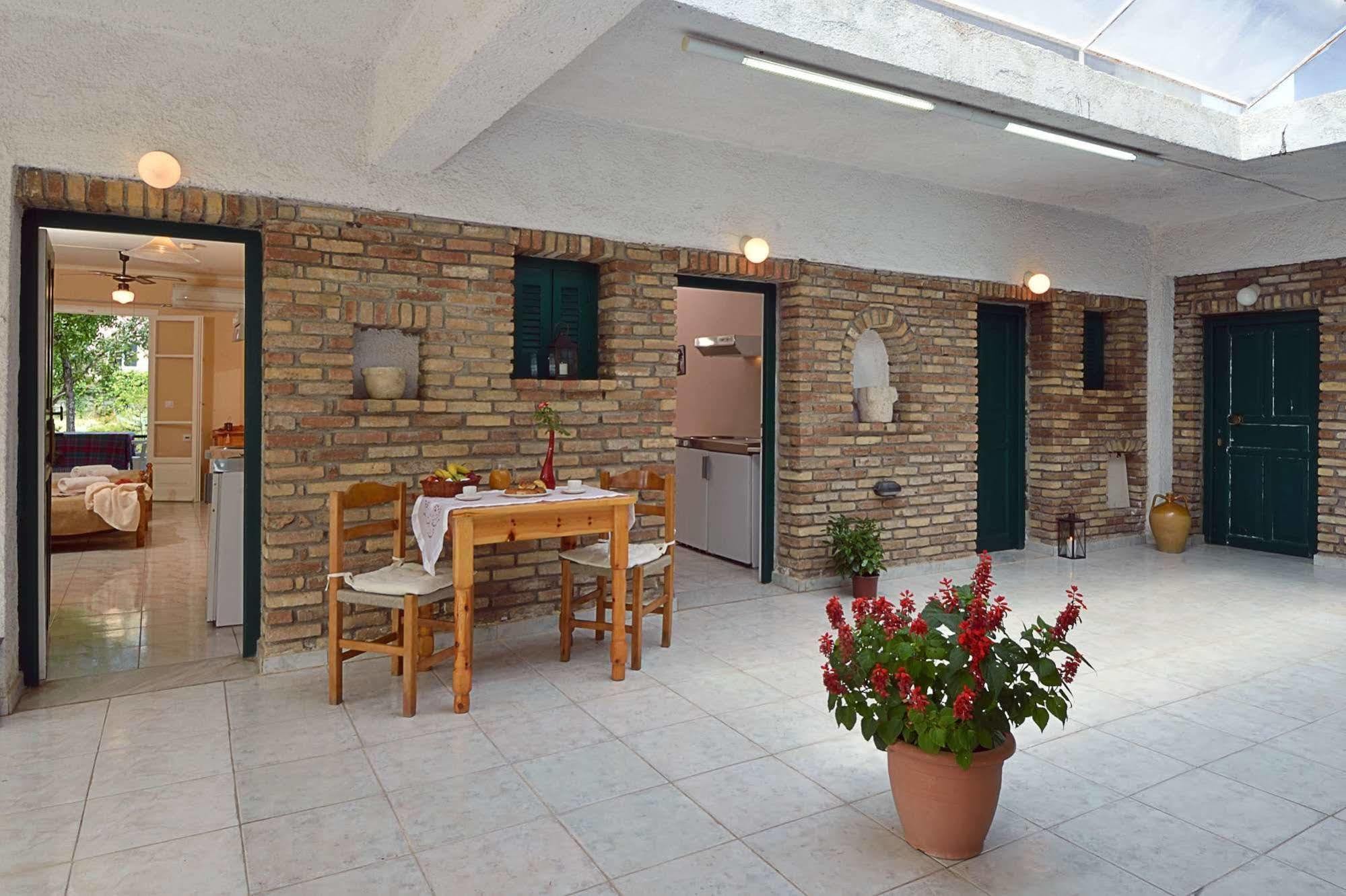 Damaskis Kassiopi Studios Kültér fotó