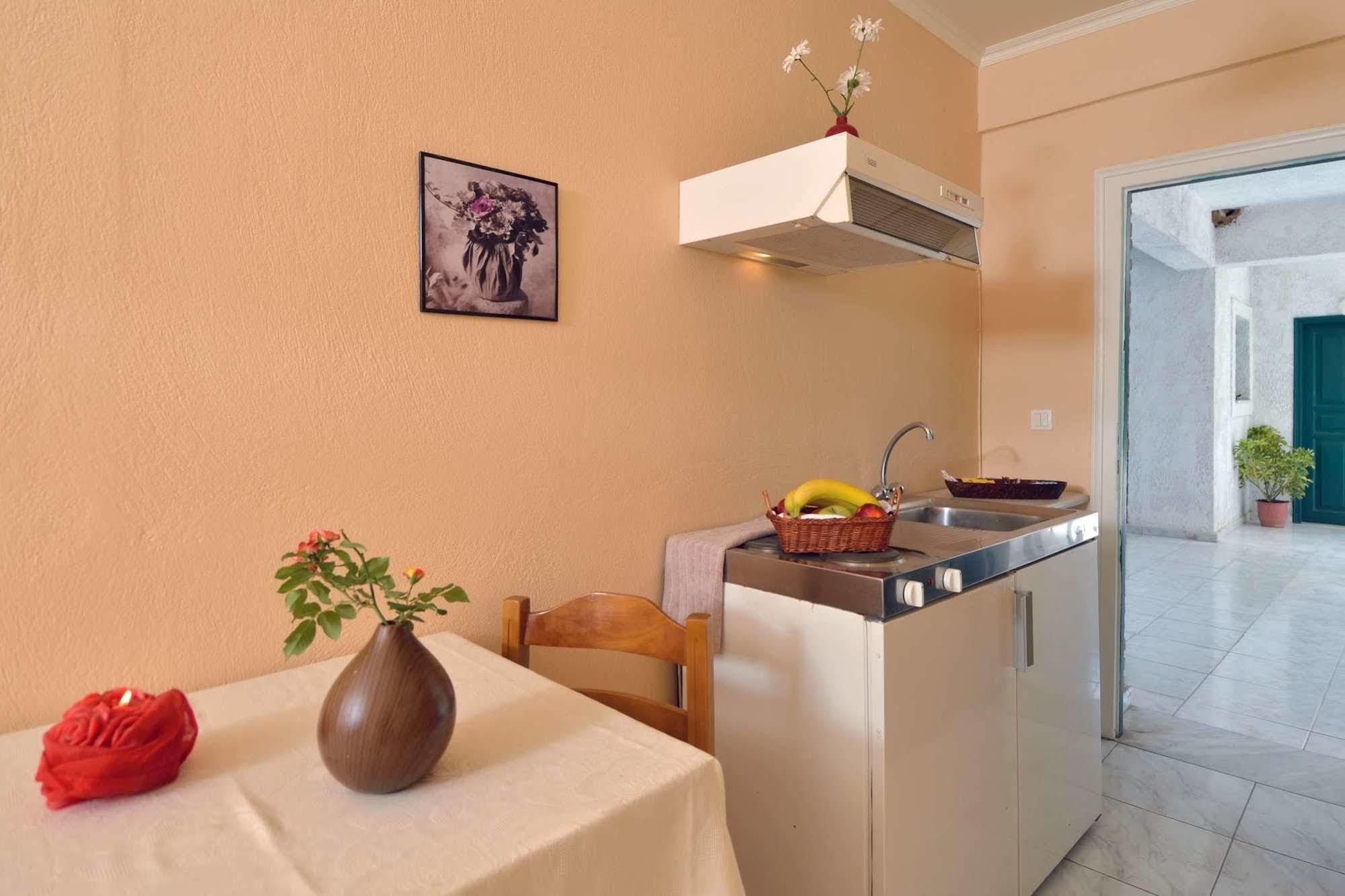 Damaskis Kassiopi Studios Kültér fotó